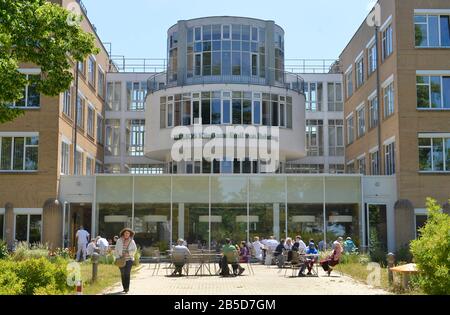 Helios Klinikum Emil Von Behring, Walterhoeferstrasse, Zehlendorf, Berlino, Germania Foto Stock