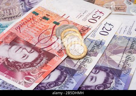 Monete e banconote in circolazione nel Regno Unito Foto Stock