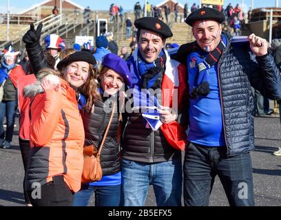 BT Murrayfield Stadium, Edimburgo, Scozia, Regno Unito. 8th Mar, 2020. Gli appassionati di rugby francesi arrivano a BT Murrayfield. Merito: Ian Rutherford/Alamy Live News Foto Stock