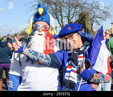 BT Murrayfield Stadium, Edimburgo, Scozia, Regno Unito. 8th Mar, 2020. Gli appassionati di rugby francesi arrivano a BT Murrayfield. Merito: Ian Rutherford/Alamy Live News Foto Stock