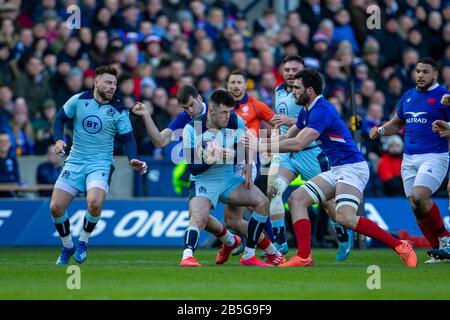 Murrayfield Stadium, Edimburgo, Regno Unito. 8th Mar, 2020. International Six Nations Rugby, Scozia Contro Francia; Blair Kinhorn Of Scotland È Affrontato Credito: Action Plus Sports/Alamy Live News Foto Stock