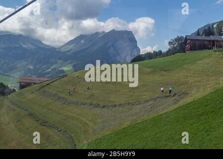 Halde, Austria - 9 sep. 2015: Vista dalla Diedamskopfbahn i Austria uno skilift con una fantastica vista sulle alpi Foto Stock