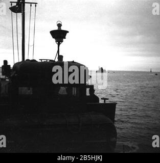 Kriegsfischkutter KFK Deutsche Kriegsmarine / Taglierina da pesca da guerra della Marina tedesca Foto Stock