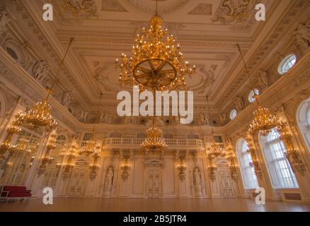 Dettagli soffitto di una sala da ballo Foto Stock