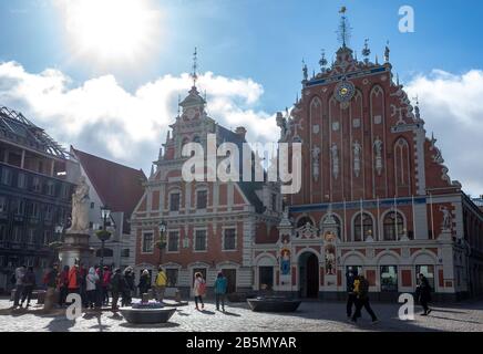 24 Aprile 2018 Riga, Lettonia. Casa dei Blackheads nel centro storico di riga. Foto Stock