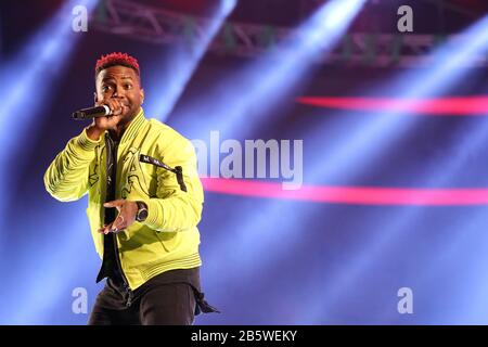 Port OF SPAIN, TRINIDAD - FEB 17: Giamaicano dancehall registrazione artista Konshens si esibisce alla finale Machel Lunedi concerto ‘The Wedding’ durante Carniv Foto Stock