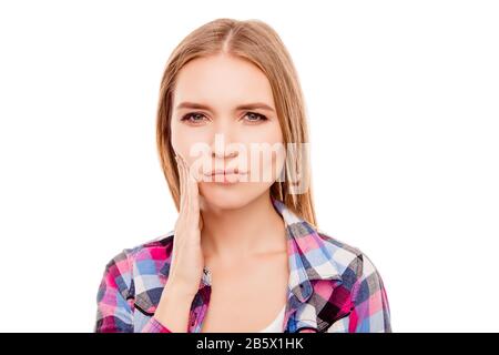 Ritratto di donna triste con mal di denti e guancia toccante Foto Stock