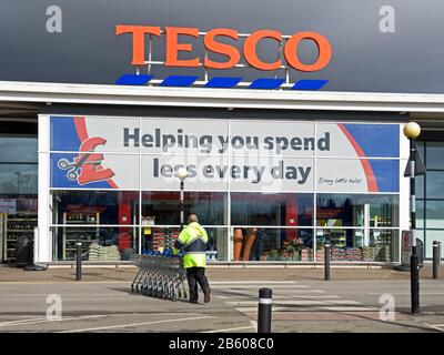 Supermercato Tesco a Market Weighton, East Yorkshire, Inghilterra Regno Unito Foto Stock