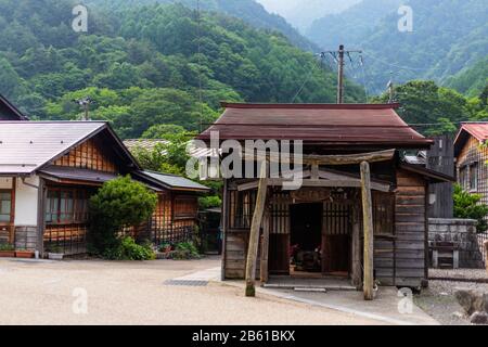 Giappone, Honshu, prefettura di Nagano, Kiso Valley, Nakasendo città vecchia posta di Narai Foto Stock