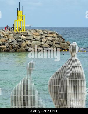 Flutter l and ll di aprile artista scultore Pine a Sculpture by the Sea mostra Cottesloe Beach Perth WA Australia Foto Stock