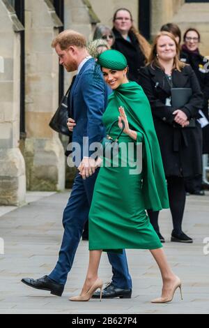 Westminster Abbey, Londra, Regno Unito. 09th Mar, 2020. Il Duca e la Duchessa del Sussex arrivano per il loro ultimo impegno ufficiale - un servizio per commemorare il Commonwealth è frequentato dalla famiglia reale e rappresentanti dei paesi del Commonwealth, a Wrestminster Abbey, Londra. Credito: Guy Bell/Alamy Live News Credito: Guy Bell/Alamy Live News Foto Stock