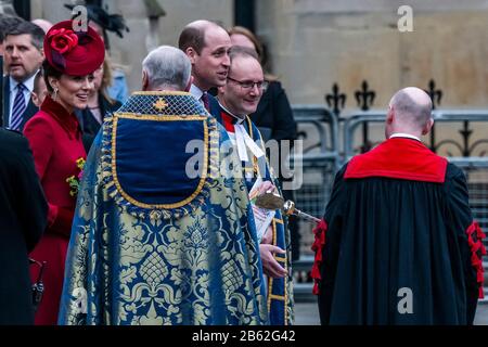 Westminster Abbey, Londra, Regno Unito. 09th Mar, 2020. Il Principe William e Kate, il Duca e la Duchessa di Cambridge, Leave - un servizio per commemorare il Commonwealth è frequentato dalla famiglia reale e rappresentanti dei paesi del Commonwealth, a Wrestminster Abbey, Londra. Credito: Guy Bell/Alamy Live News Credito: Guy Bell/Alamy Live News Foto Stock