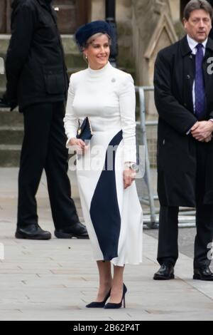 Londra, Regno Unito. 09th Mar, 2020. Sophie Countess di Wessex partecipa ogni anno al Commonwealth Service di Westminster Abbey, alla quale hanno partecipato capi di governo e rappresentanti dei 54 paesi e 2,4 miliardi di cittadini del Commonwealth. Londra, Regno Unito - 9 Marzo 2020 Credito: Nils Jorgensen/Alamy Live News Foto Stock