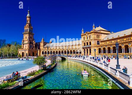 Padiglione a Plaza de España nel Parque de María Luisa, Siviglia, Spagna Foto Stock