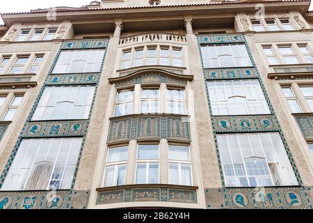 Praga, REPUBBLICA CECA - 18 MARZO 2017: Architettura degli edifici nel quartiere ebraico Foto Stock