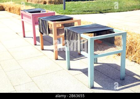 Festival dei bambini . Nel parco del Centro Heydar Aliyev. Si stanno preparando a leggere l'inno nazionale dell'Azerbaigian Foto Stock