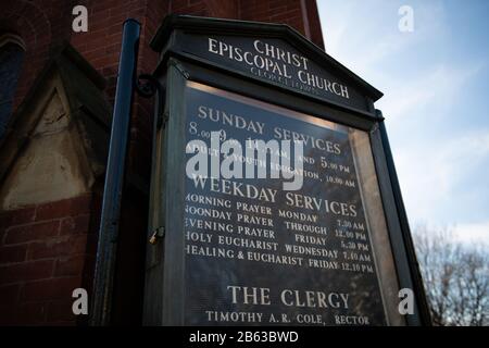 Washington, Stati Uniti. 09th Mar, 2020. Una visione generale della Chiesa episcopale di Cristo nel quartiere Georgetown di Washington, DC, il 9 marzo 2020. Quando il rettore della chiesa ha provato positivo il sabato è stato il primo caso confermato del COVID-19 Coronavirus a Washington, e da allora il sindaco Muriel Bowser ha invitato i membri della chiesa a auto-quarantena. (Graeme Sloan/Sipa Usa) Credit: Sipa Usa/Alamy Live News Foto Stock