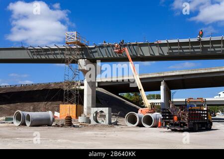 Costruzione di Freeway # 4 connettore, Downtown Orlando, Florida, Stati Uniti d'America Foto Stock