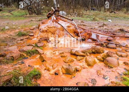 Fonte di acqua minerale curativa seltzer - Narzan, regione Elbrus, Russia Foto Stock