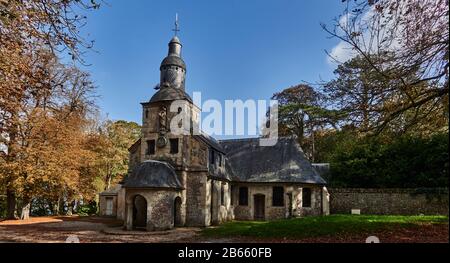 Cappella nostra Signora di Grazia costruita nel 1600-1615 dai cittadini e marinai di Honfleur , Francia, Calvados , basse-Normandie , cappella cattolica situata a Équemauville Foto Stock