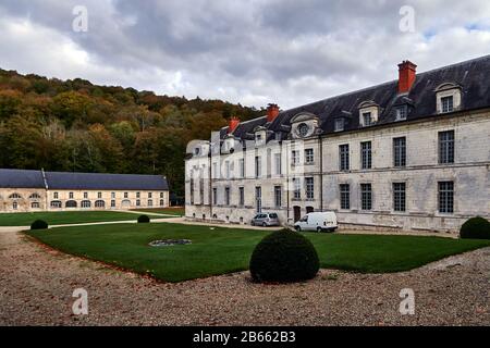 Abbazia di Fontenelle o Abbazia di St Wandrille è un monastero benedettino nel comune di Saint-Wandrille-Rançon. Fu fondata nel 649 vicino a Caudebec-en-Caux in Seine-Maritime, Normandia, Francia. Foto Stock