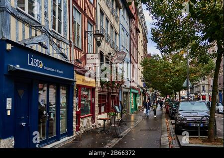 Francia, Normandia, , Seine Maritime Rouen, , Edifici A Graticcio fiancheggiano le strade della città medievale di Rouen, Foto Stock