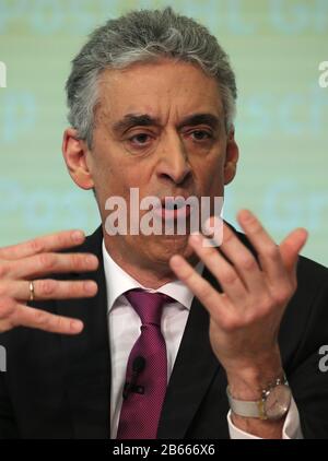 Troisdorf, Germania. 10th Mar, 2020. Frank Appel, Presidente del Consiglio di Amministrazione di Deutsche Post, interviene alla Conferenza Stampa annuale. Deutsche Post ha guadagnato di più nel 2019 e intende aumentare il dividendo. Credito: Oliver Berg/Dpa/Alamy Live News Foto Stock