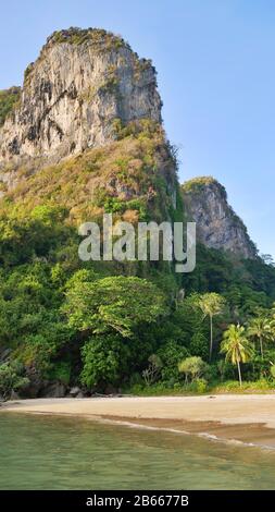 Tropical Beach, Tiger Cave, A Koh Mook, Mare Delle Andamane, Tailandia Foto Stock