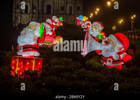 Installazione di luci a Macau durante il festival annuale di luci di Macau Foto Stock