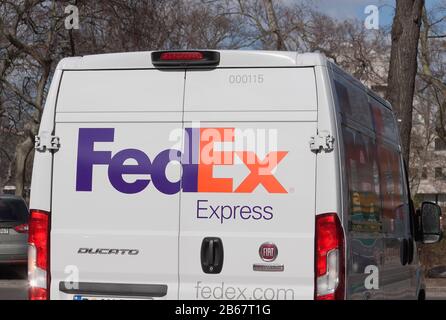 Vettura di consegna FedEx Foto Stock