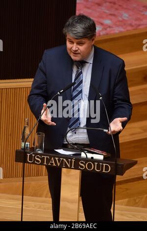 Brno, Repubblica Ceca. 10th Mar, 2020. Decano della Facoltà di giurisprudenza della Charles University di Praga Jan Kuklik ha tenuto un discorso in occasione di un evento cerimoniale in occasione del 100th anniversario della costituzione cecoslovacca presso la Corte costituzionale (USA), Brno, regione moraviana meridionale, Repubblica Ceca, martedì 10 marzo 2020. Credit: Vaclav Salek/Ctk Photo/Alamy Live News Foto Stock