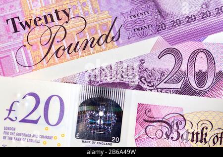 Nuove caratteristiche di sicurezza del polimero britannico £20 note (febbraio 2020) Foto Stock