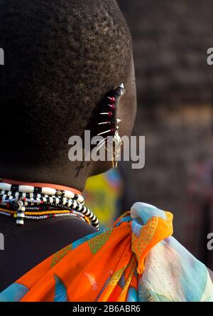 Toposa Tribù Donna Orecchini, Stato Di Namorunyang, Kapoeta, Sudan Del Sud Foto Stock