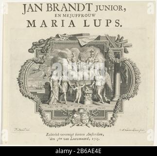 Allegoria matrimonio Announcement Jan Brandt e junior Maria Lups Allegoria del matrimonio, posto in un tavolo ornato con le braccia della famiglia Brandt e Lups. Una coppia è guidata da Amor per sacrificare pilastro Dove: Sono cuori che bruciano. Volo guardare Juno e Minerva da una nuvola punta. Produttore : stampatore Adolf van der Laan (proprietà in elenco) su ordine di French Decker (edificio in elenco) Datato: 1725 caratteristiche Fisiche: Acquaforte e testo materiale di stampa: Carta Tecnica: Acquaforte / letterpress dimensioni: Bordo della lastra: H 133 mm × W 175 mm Oggetto: 'CastitÃ matrimoniale', 'fede matrimoniale', 'matri Foto Stock