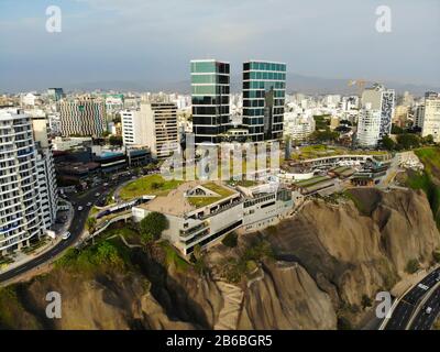 Foto del drone dalla Costa Verde a Lima Perù Foto Stock