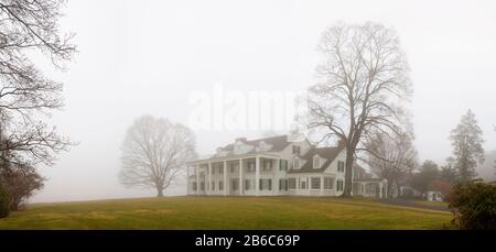 Pope Riddle House A Nebbia, Hill-Stead Museum, Farmington, Connecticut Foto Stock