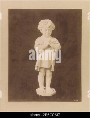 Immagine di un bambino pianto con mani piegate Weltausstellung in Wien 1873 (oggetto del titolo) immagine di un bambino pianto con mani piegate Weltausstellung in cui n 1873 (oggetto del titolo) Tipo Di Proprietà: Fotografie numero articolo: RP-F F18552 Iscrizioni / marchi: Annotazione, recto, stampato: 'Esposizione Universelle de Vienne 1873 . L'Esposizione Universale Di Vienna 1873 Genera L'Esposizione A Vienna 1873. Photographie und Verlag der Wiener cincessuinirten Photograpen-Association. Vervielfaltigung vorbehalten' fabbricante : fotografo: Klosz (proprietà quotata) Fabbrica Del Luogo: Vienna Data: 1873 fea Fisica Foto Stock