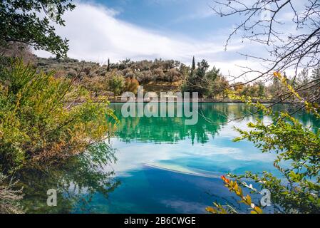 Lago di Zaros in primavera, Creta, Grecia. Foto Stock