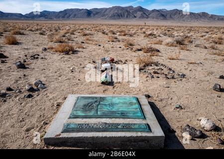 Resti del Joshua Tree utilizzato da U2 per l'album dello stesso nome, vicino Death Valley National Park, California, USA Foto Stock