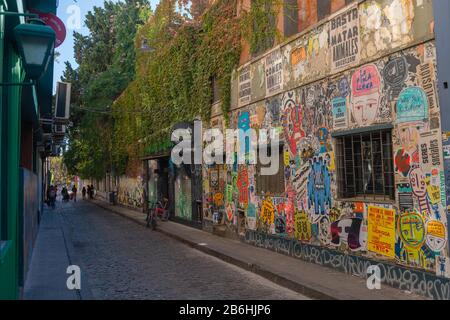 Graffiti, case colorate dipinte, quartiere Palermo, Buenos Aires, Argentina Foto Stock