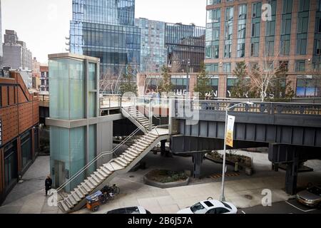 New York City Manhattan High Line 30th St Elevator Accesso Ai Cantieri Hudson Foto Stock