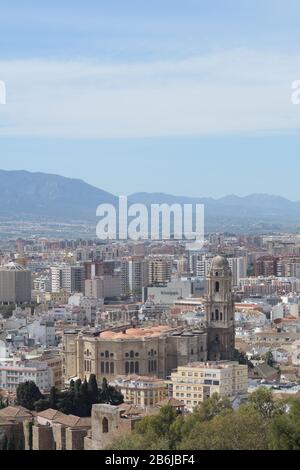 Malaga cattedrale di Encarnacion dal punto di vista di Gibralfaro, Malaga, Spagna Foto Stock