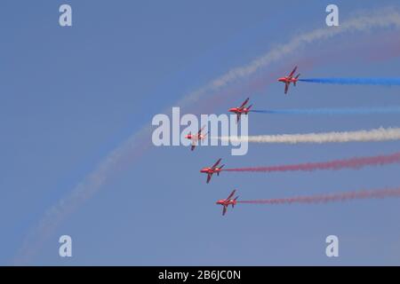 Visualizzazione Delle Frecce Rosse Foto Stock