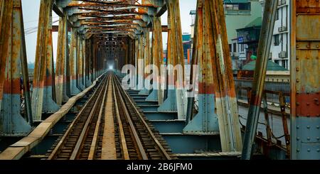 Ponte di ferro in Hanoi-Vietnam Foto Stock