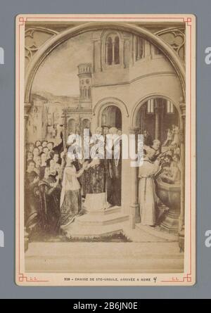 Particolare Del Santuario Di Ursula Hans Memling Chasse De Ste-Ursule. Arrivée a Rome (title object) tipo Di Oggetto: Government picture numero articolo: RP-F F20016 Iscrizioni / marchi: Number, recto, scritto a mano a matita: '4'nummer, recto, stampato:' 329' Produttore : fotografo: Léon & Lévy (elencato sull'oggetto) Luogo produzione: Saint John's Hospital Data: 1864 - 1900 Materiale: Cartone tecnica: Albumina pressione dimensioni: Vettore secondario: H 165 mm × W 109 mm Soggetto: Il pellegrinaggio o San Ursula e i suoi compagni a Roma Dove: Ospedale di San Giovanni Foto Stock