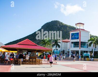 Turisti A St Maarten Foto Stock