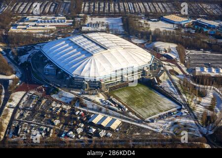 Stadio di calcio veltins Arena a Gelsenkirchen in inverno, 28.12.2014, vista aerea, Germania, Renania settentrionale-Vestfalia, zona della Ruhr, Gelsenkirchen Foto Stock