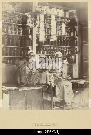 La foto fa parte di una serie di fotografie raccolte da Richard Polak da Egypte. Produttore : fotografo: Pascal Sebah (proprietà in elenco) Fabbricazione Di Posti: Egypt Dating : ca. 1888 - ca. 1898 caratteristiche Fisiche: Foto su cartone con onderschrift. Materiale: Carta cartone Tecnica: Albume dimensioni di stampa: H 267 mm × W 210 mmbad: H 556 mm × W 466 mm Foto Stock