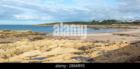 La spiaggia di Hopeman Bay, Moray, Scozia Foto Stock