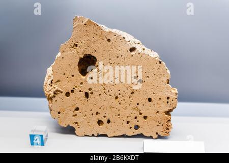 Impact fusione di roccia formatasi nel cratere meteorite Foto Stock